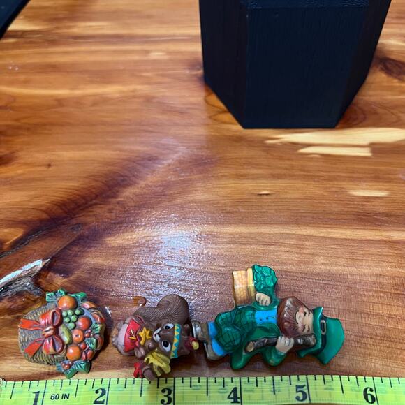 Vintage Hallmark Cards Brooch Lapel Pin Fall Harvest Basket Squirrel Leprechaun - Picture 6 of 11